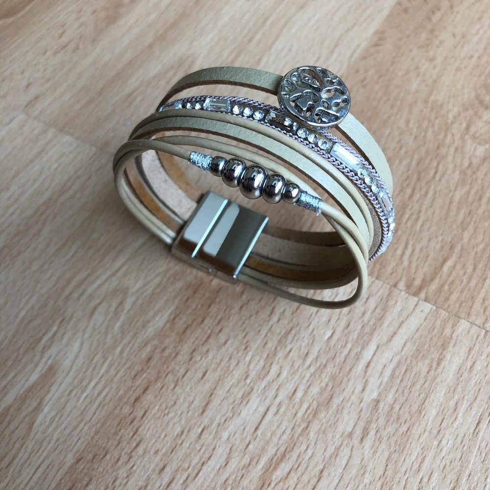 Bracelet - Picture 2 of 9